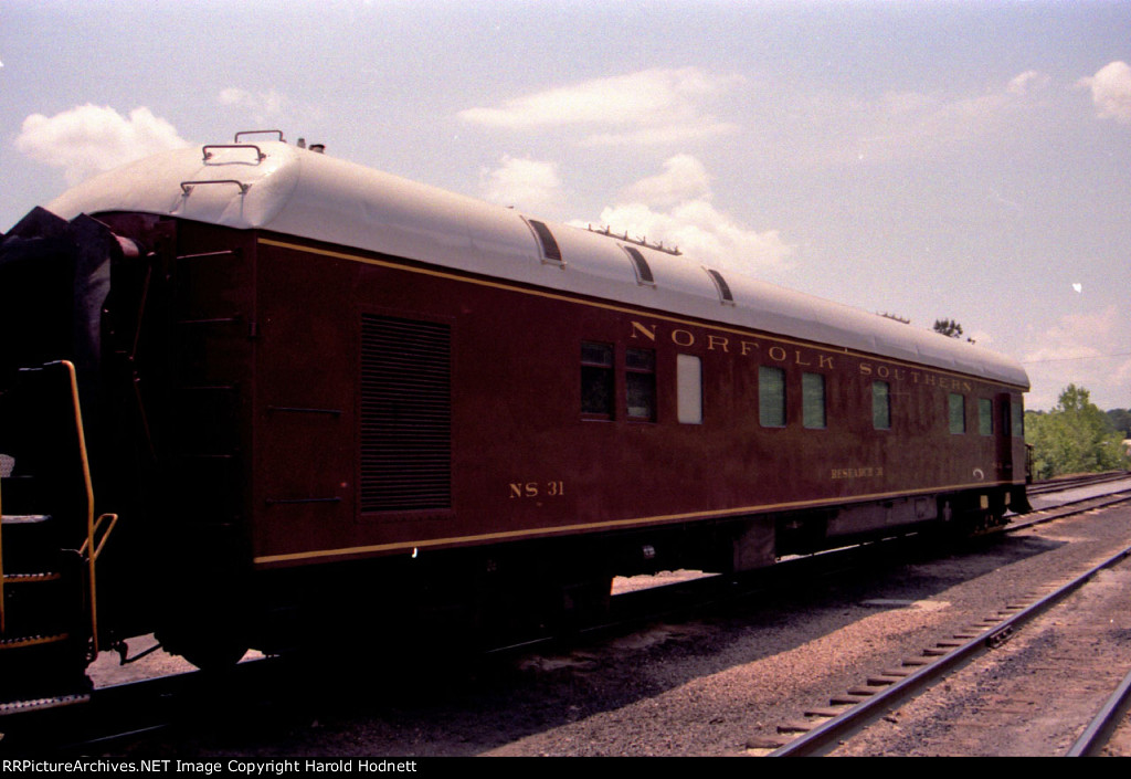 NS 31 Research car